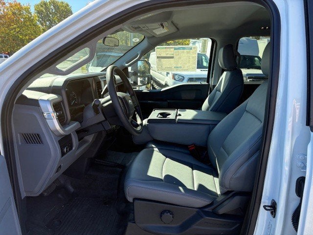 2025 Ford F-350 W/ 9' Royal Service Body F-350® XL