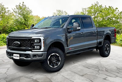 2025 Ford Super Duty F-350 SRW Lariat