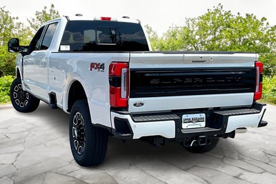 2025 Ford Super Duty F-350 SRW Platinum
