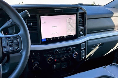 2026 Ford Super Duty F-350 SRW XLT