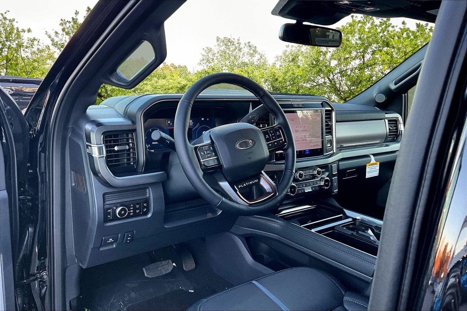 2026 Ford Super Duty F-350 DRW Platinum