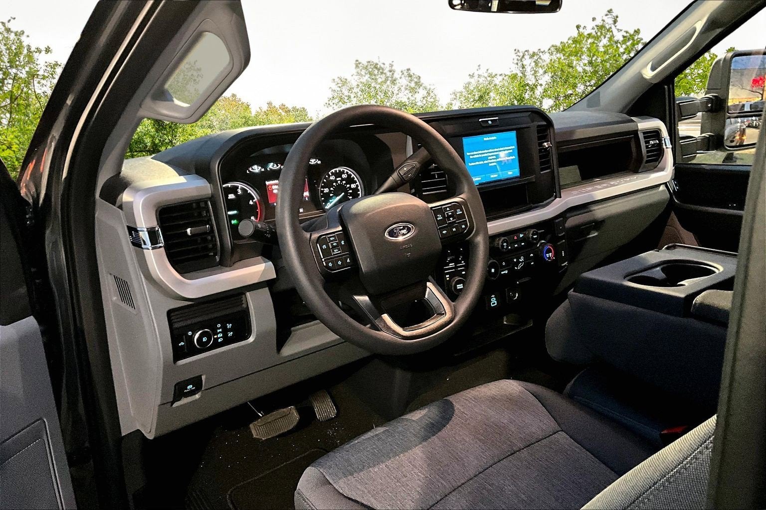 2026 Ford Super Duty F-350 DRW XL