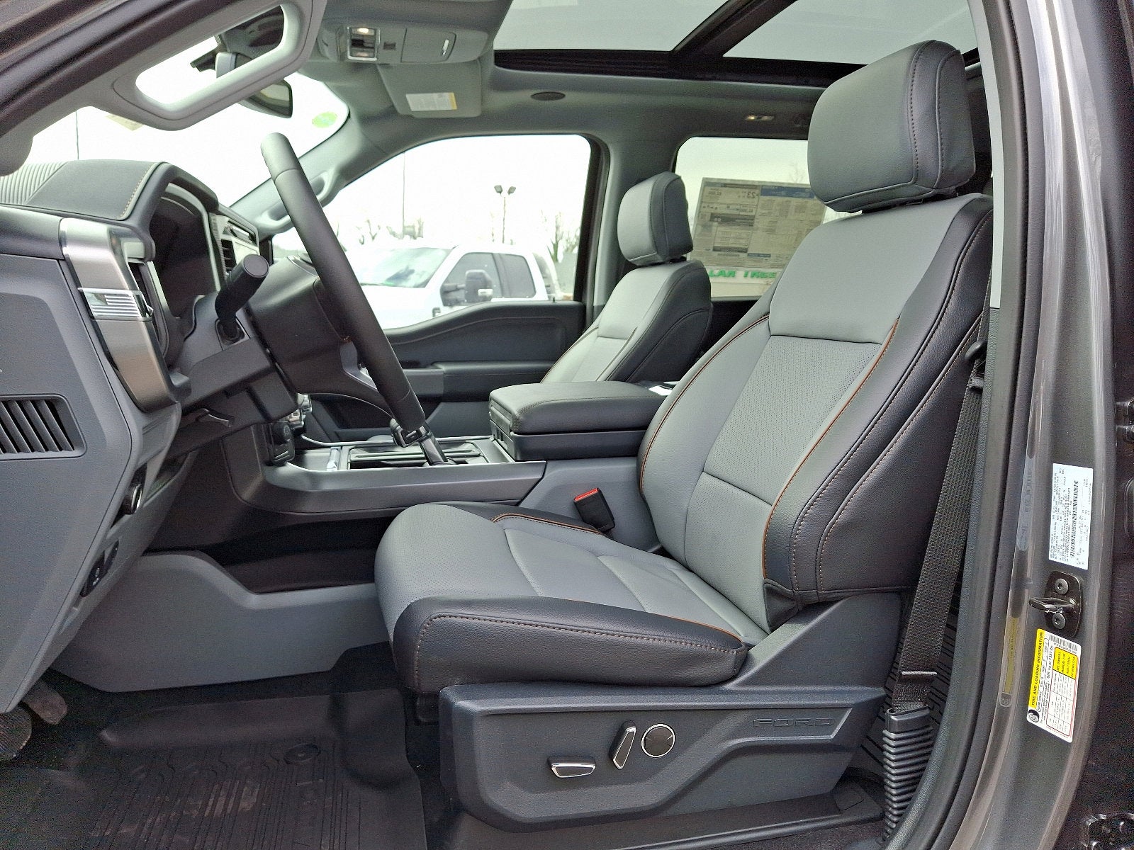 2025 Ford F-150 Lariat Powerboost FX4 Off Road Package / Twin Panel Moonroof