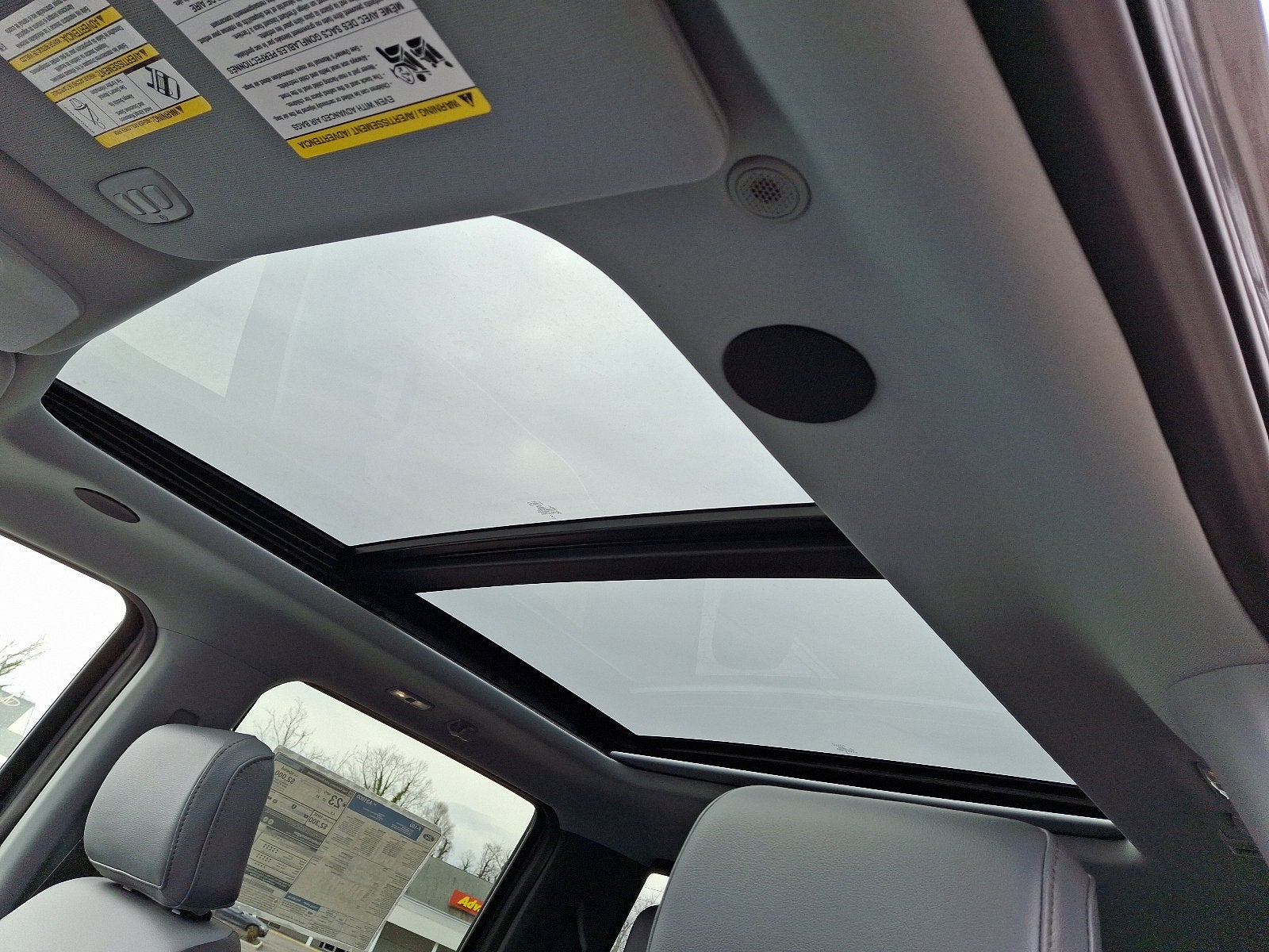 2025 Ford F-150 Lariat Powerboost FX4 Off Road Package / Twin Panel Moonroof