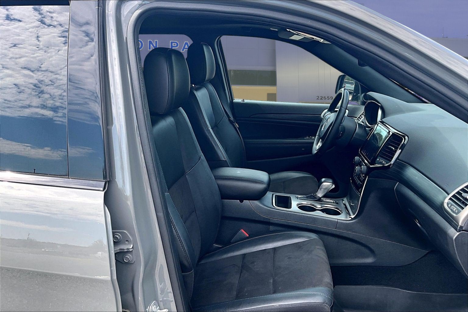 2020 Jeep Grand Cherokee Altitude