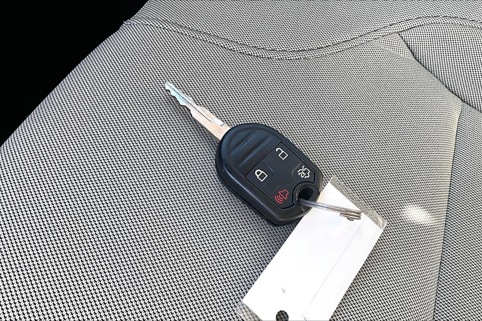 2018 Ford Taurus SE