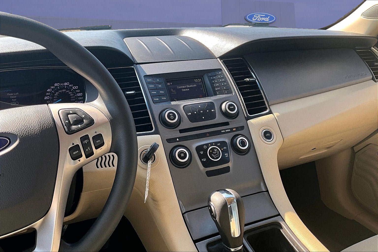 2018 Ford Taurus SE