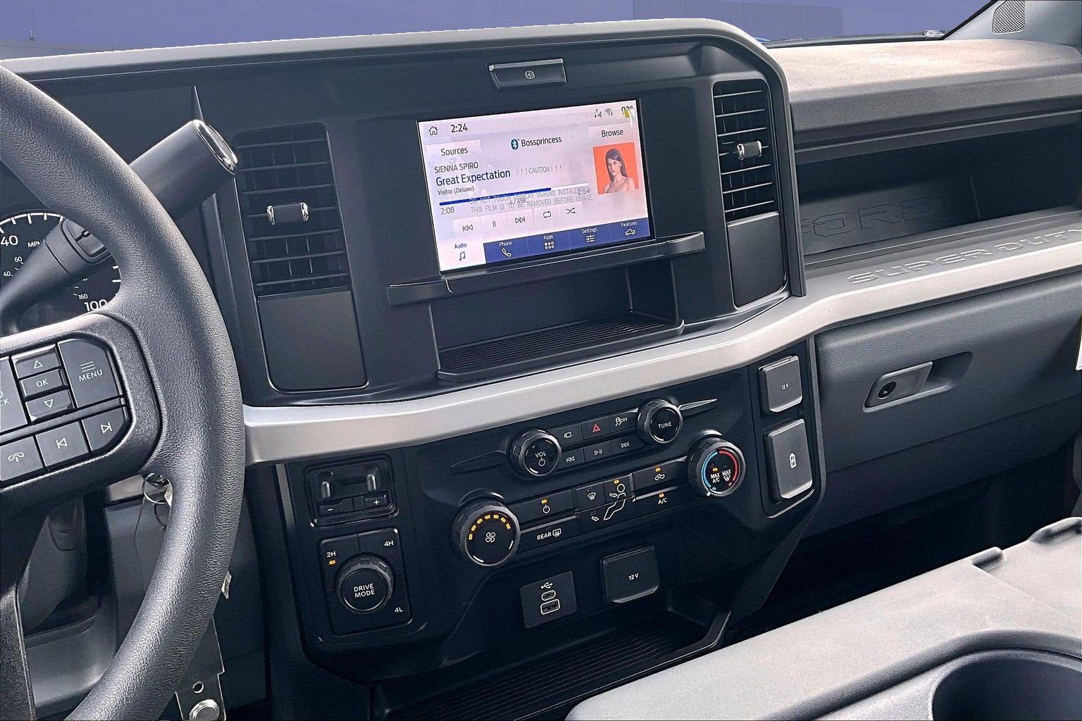 2026 Ford Super Duty F-350 DRW XL