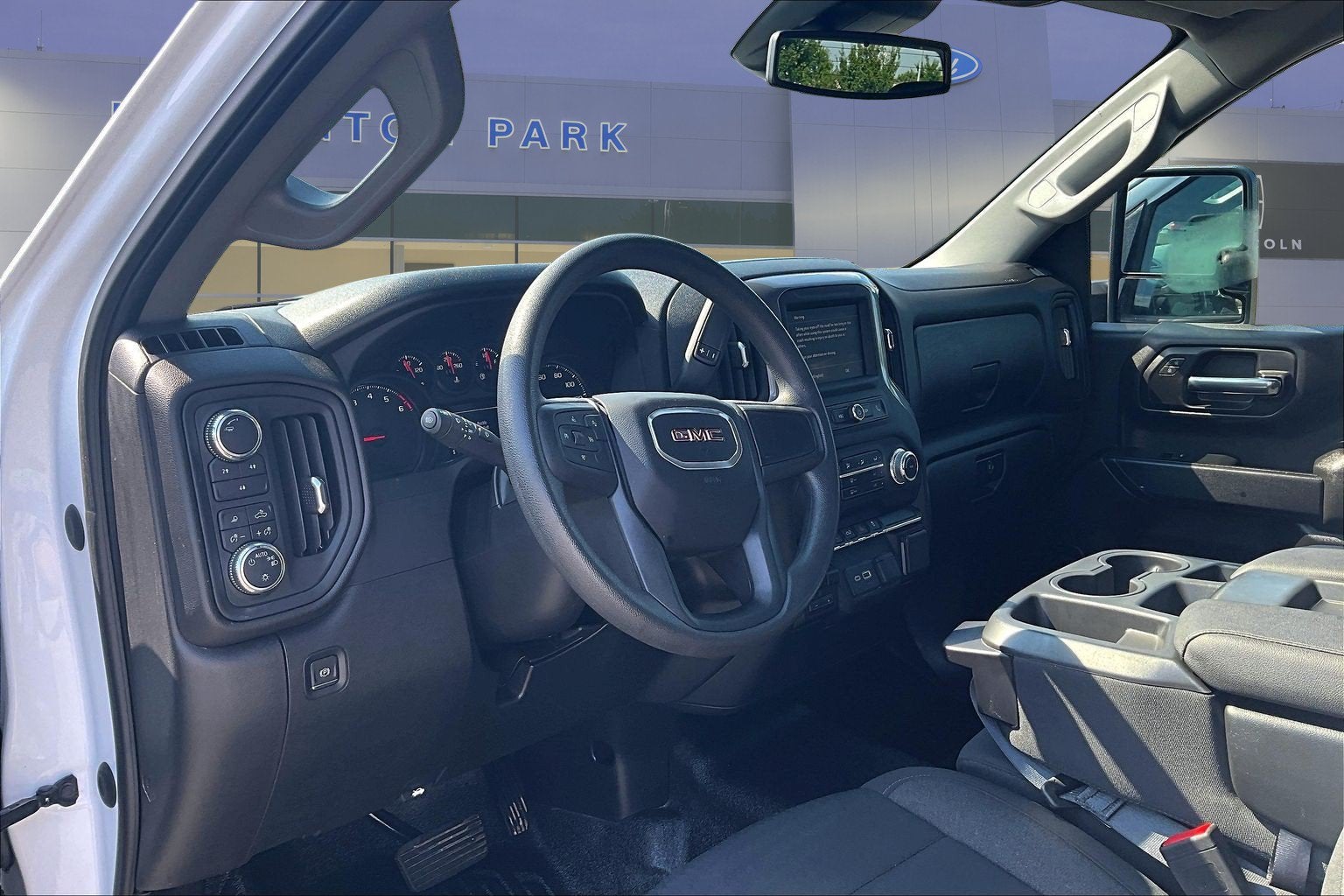 2024 GMC Sierra 2500HD Pro