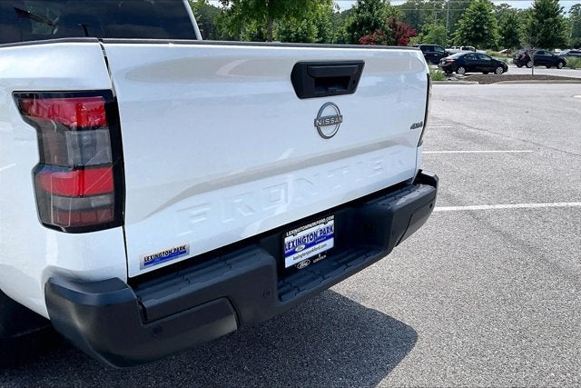 2022 Nissan Frontier S