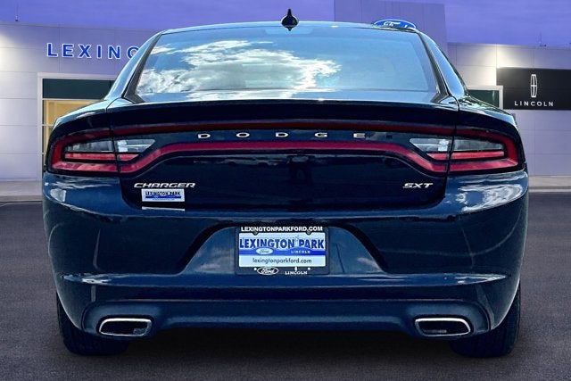 2017 Dodge Charger SXT