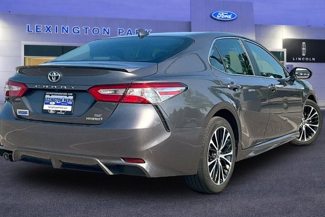 2020 Toyota Camry Hybrid SE
