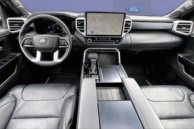 2025 Toyota Sequoia SR5