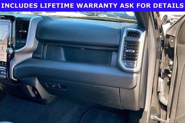 2023 RAM 1500 Big Horn Crew Cab 4x4 5'7' Box