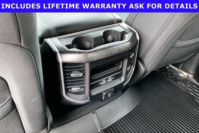 2022 RAM 1500 Big Horn Crew Cab 4x4 5'7' Box