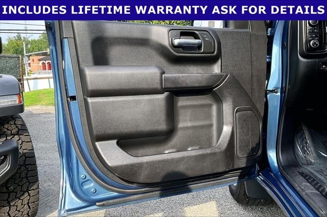 2024 Chevrolet Silverado 1500 4WD Crew Cab Short Bed Custom