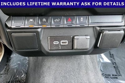 2024 Chevrolet Silverado 1500 4WD Crew Cab Short Bed Custom