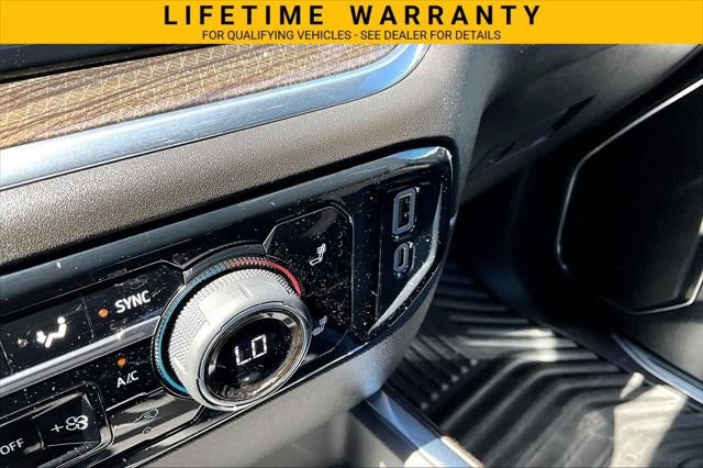 2025 Chevrolet Silverado 1500 4WD Crew Cab Standard Bed RST