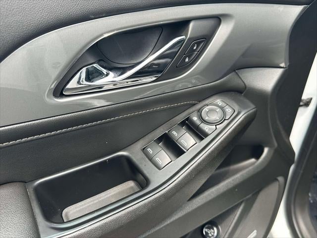 2023 Chevrolet Traverse AWD LT Leather