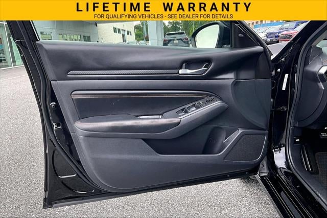 2022 Nissan Altima SR FWD