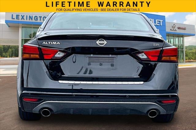 2022 Nissan Altima SR FWD