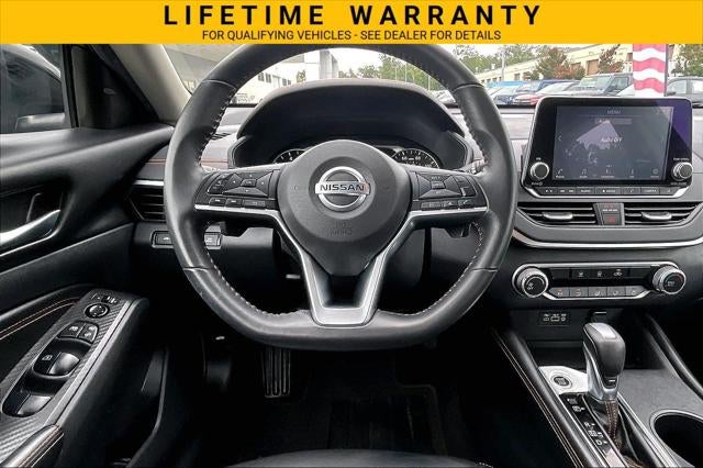 2022 Nissan Altima SR FWD