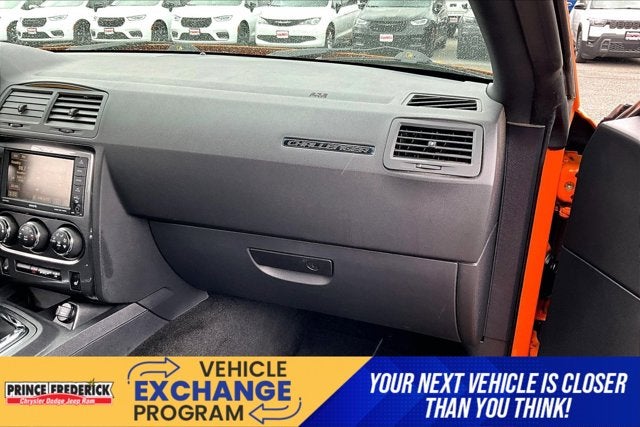 2014 Dodge Challenger SXT Plus