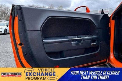 2014 Dodge Challenger SXT Plus