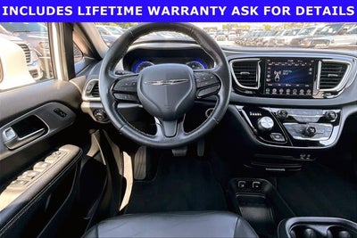 2020 Chrysler Pacifica Touring L