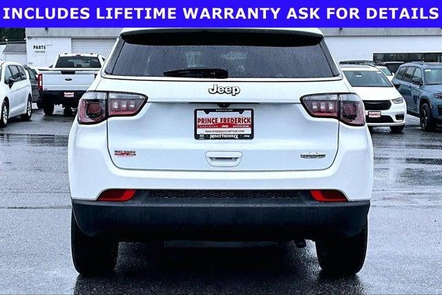 2022 Jeep Compass Latitude FWD
