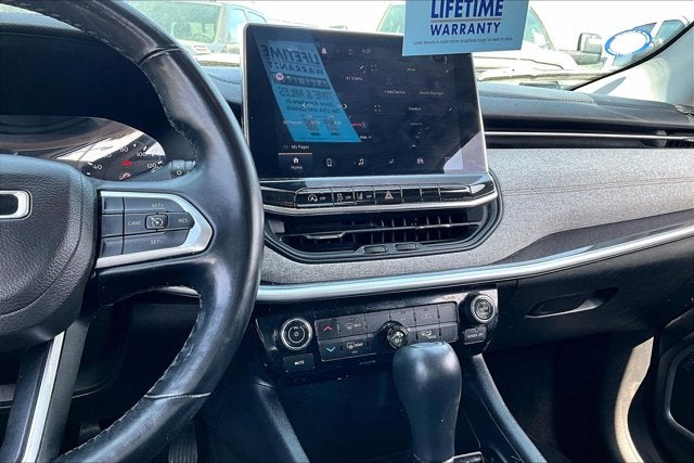 2022 Jeep Compass Latitude Lux 4x4