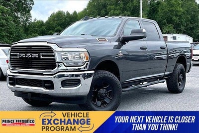 2021 RAM 3500 Tradesman Crew Cab 4x4 6'4' Box