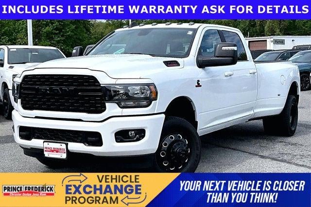2024 RAM 3500 Big Horn Crew Cab 4x4 8' Box