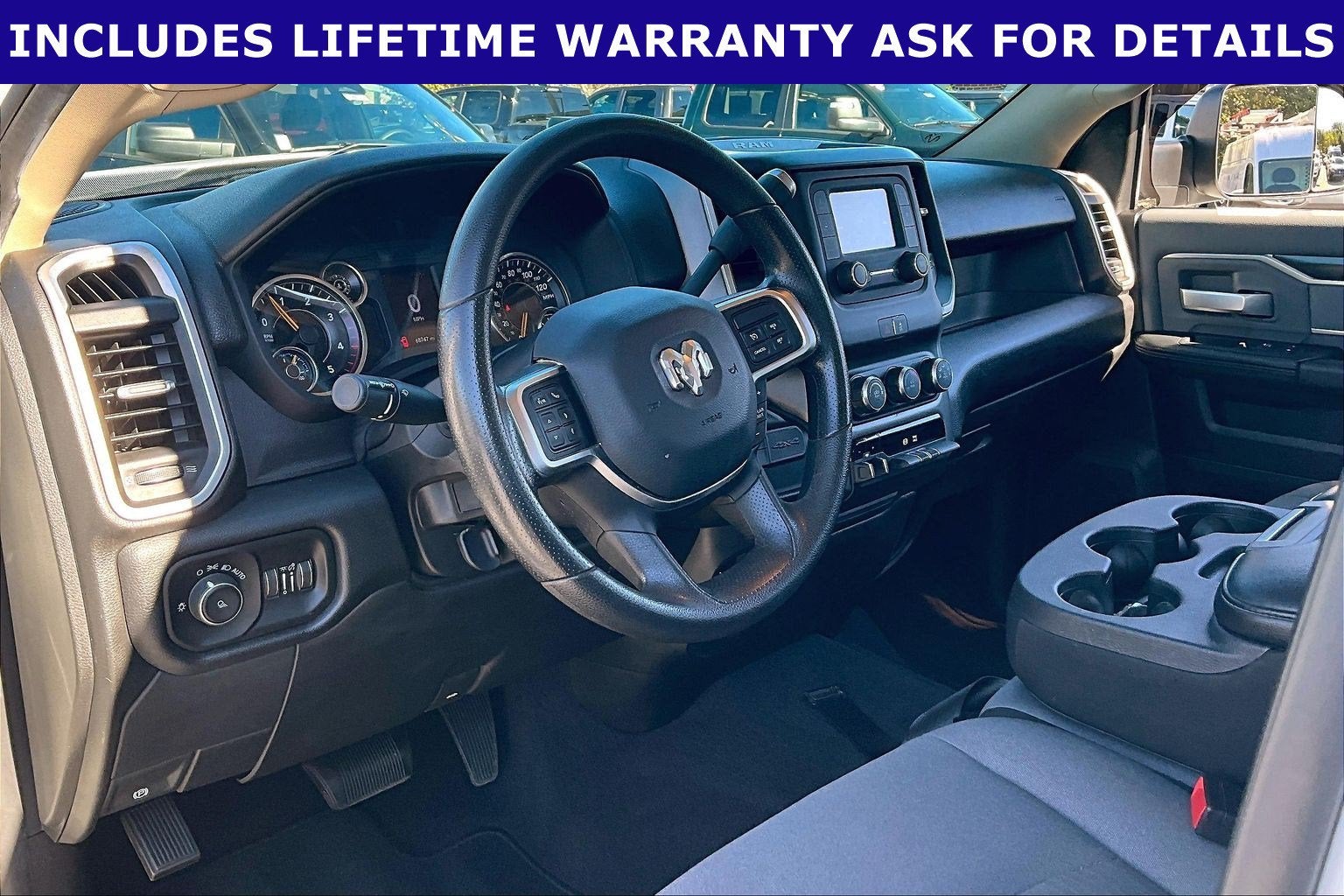 2019 RAM 2500 Big Horn Crew Cab 4x4 8' Box