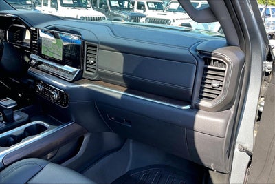 2023 GMC Sierra 1500 4WD Crew Cab Standard Box SLT