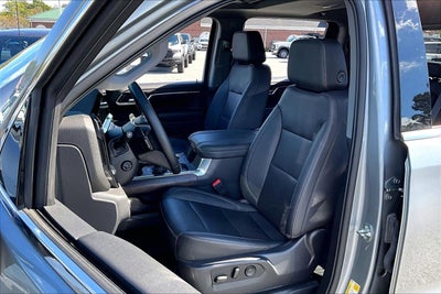 2023 GMC Sierra 1500 4WD Crew Cab Standard Box SLT