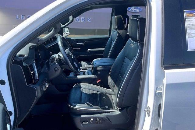 2024 GMC Sierra 1500 4WD Crew Cab Short Box AT4X