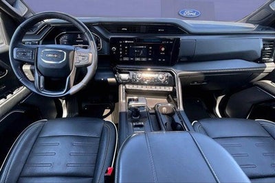 2024 GMC Sierra 1500 4WD Crew Cab Short Box AT4X