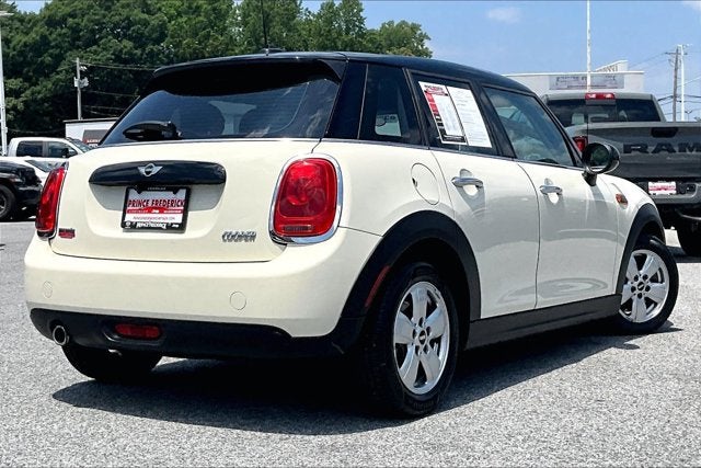 2017 MINI Hardtop 4 Door Cooper