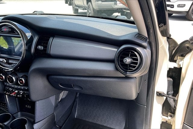 2017 MINI Hardtop 4 Door Cooper