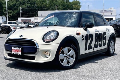 2017 MINI Hardtop 4 Door Cooper