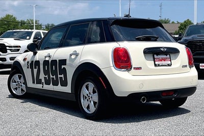 2017 MINI Hardtop 4 Door Cooper