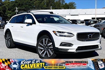 2023 Volvo V90 Cross Country B6 Ultimate