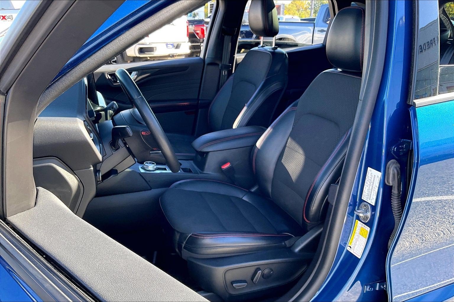 2023 Ford Escape ST-Line Select