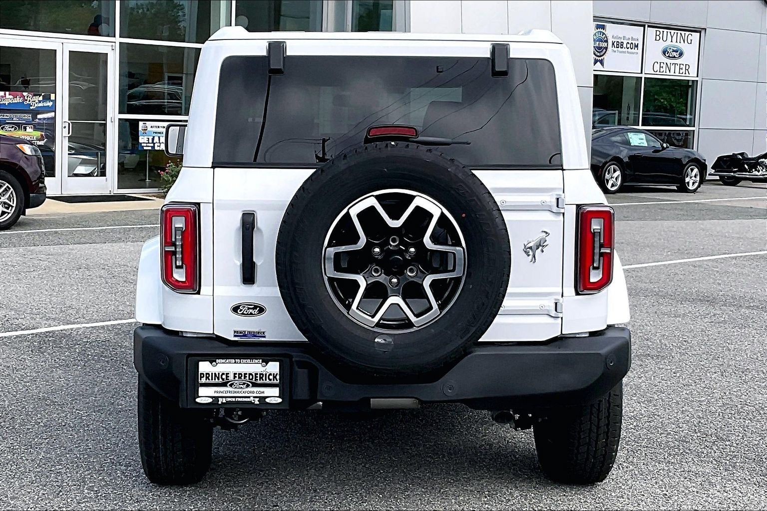 2026 Ford Bronco Outer Banks