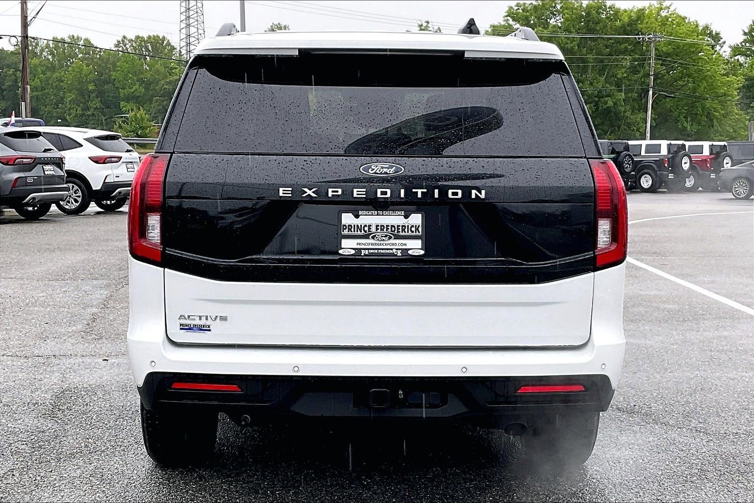 2025 Ford Expedition Active
