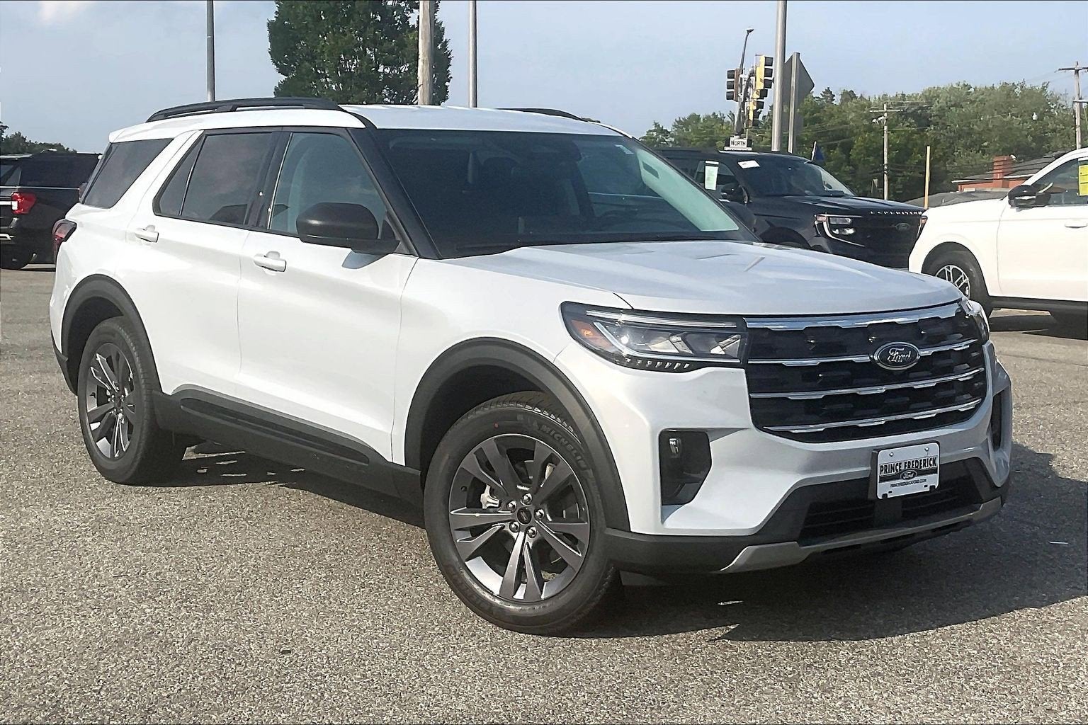 2026 Ford Explorer Active w/200A Pkg