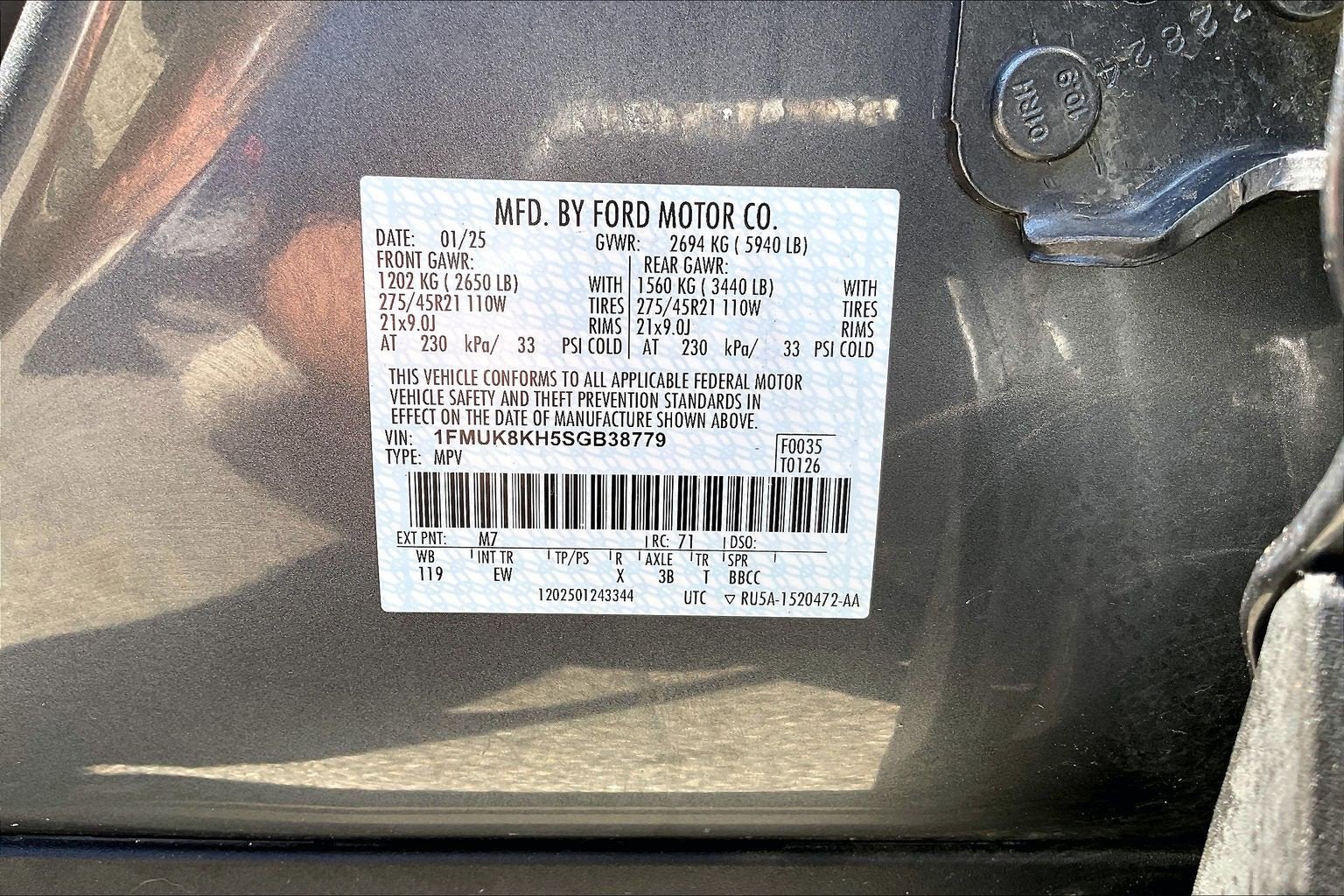 2025 Ford Explorer ST-Line