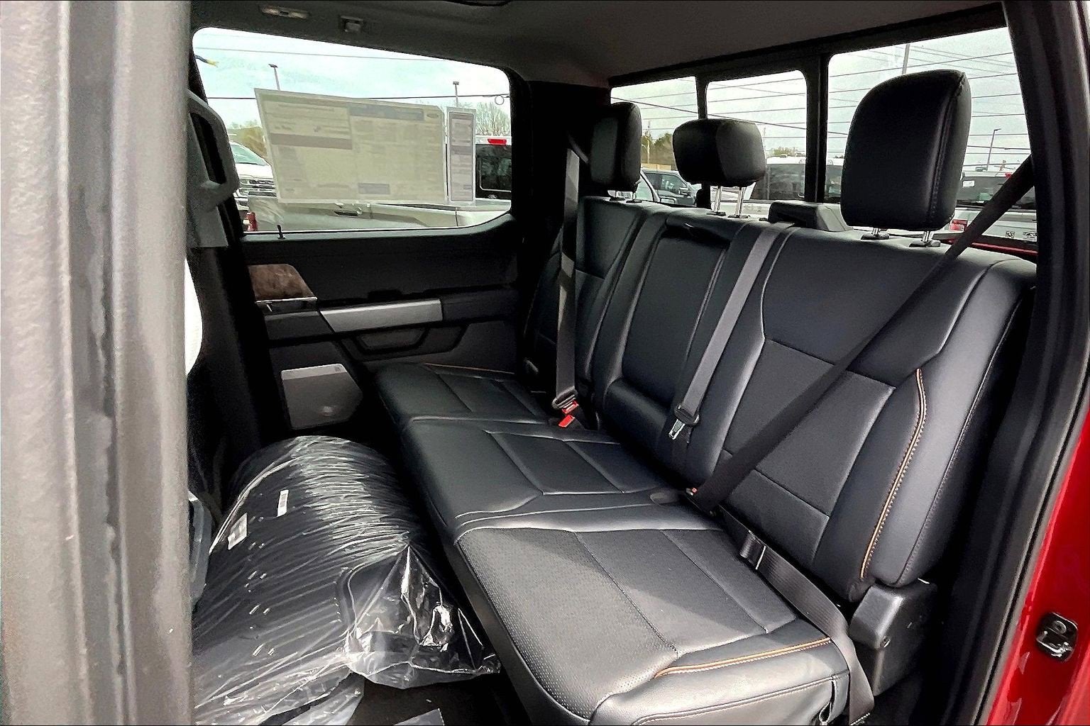 2026 Ford Super Duty F-350 SRW LARIAT