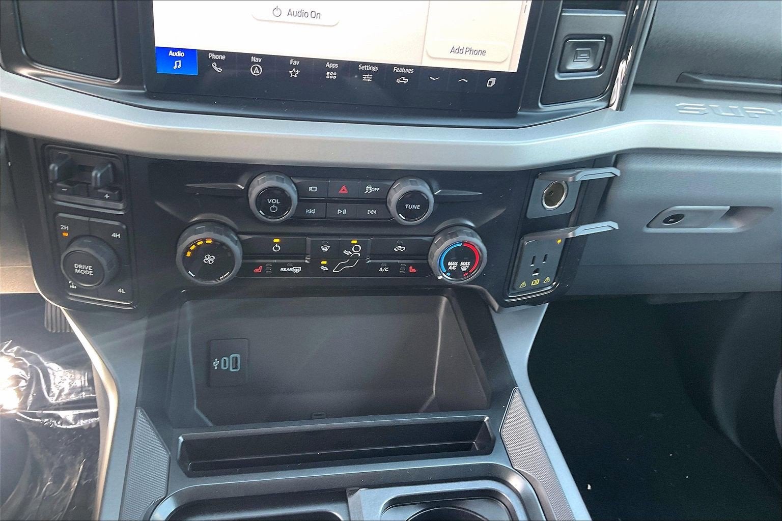 2026 Ford Super Duty F-350 SRW XLT